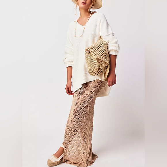 Free People Alli V-Neck Sweater/Optic Whitey6 - Picture 4 of 16